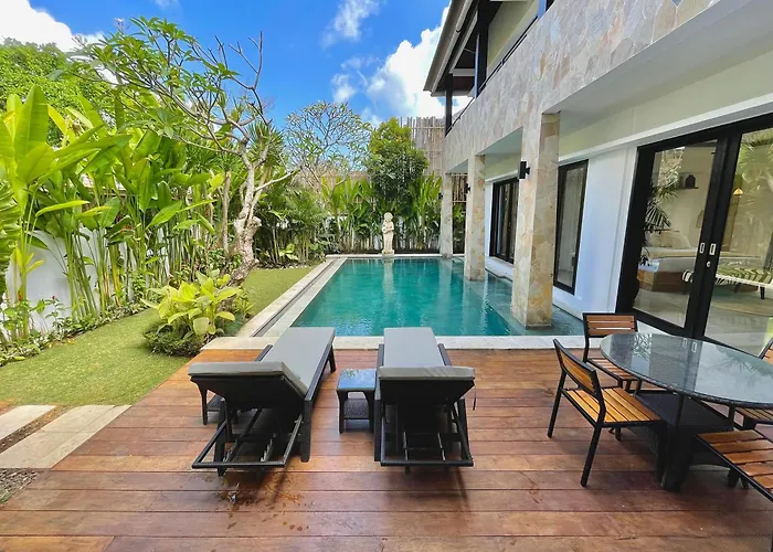 Villa Nelayan Garden Exquisite 3 Bedroom 600 Meter From Canggu