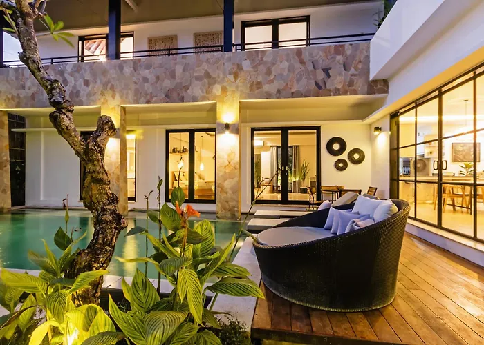 Nelayan Garden Exquisite 3 Bedroom 600 Meter From *
